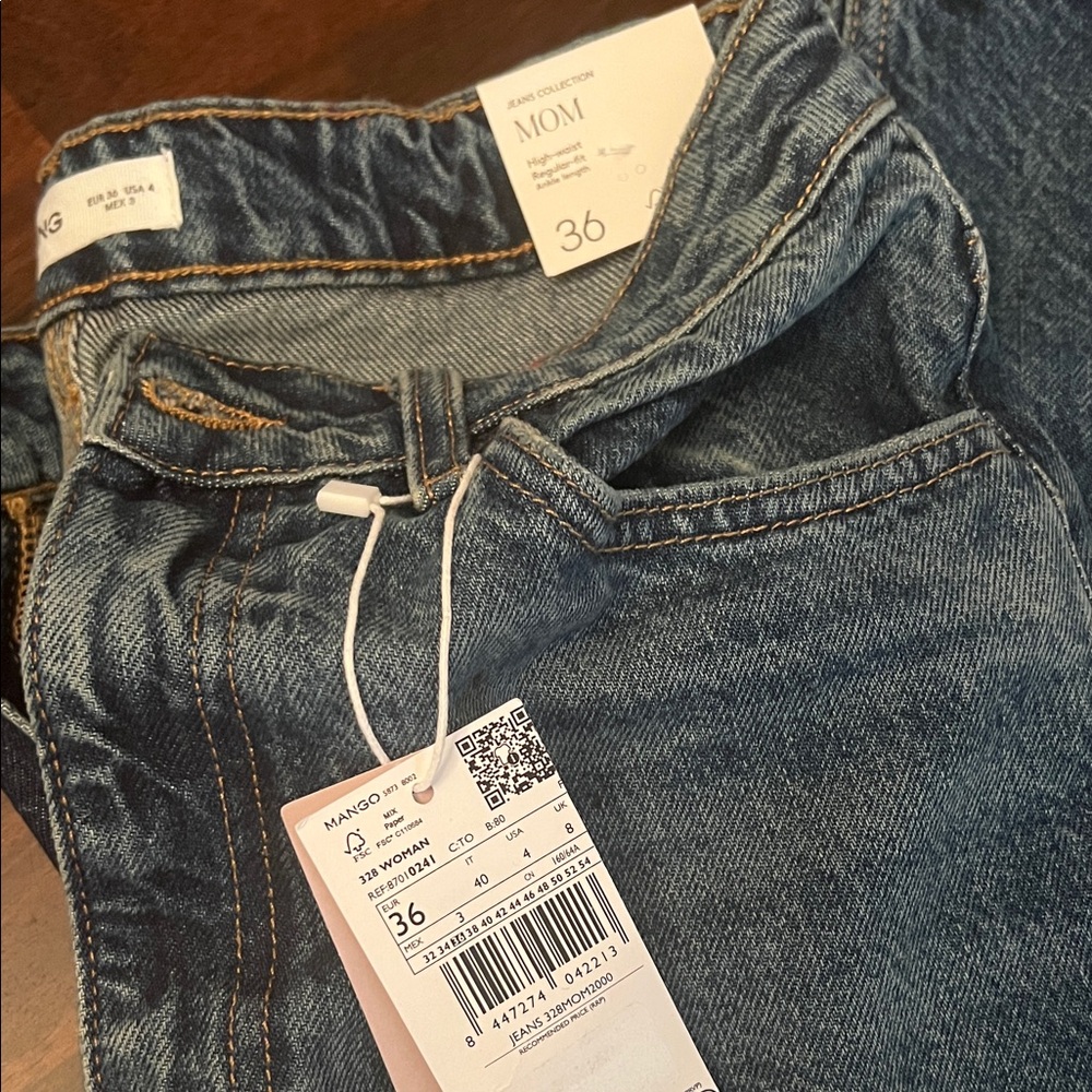 Mango Classic Blue Jeans size 4 brand new never worn